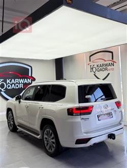 تويوتا لاندكروزر